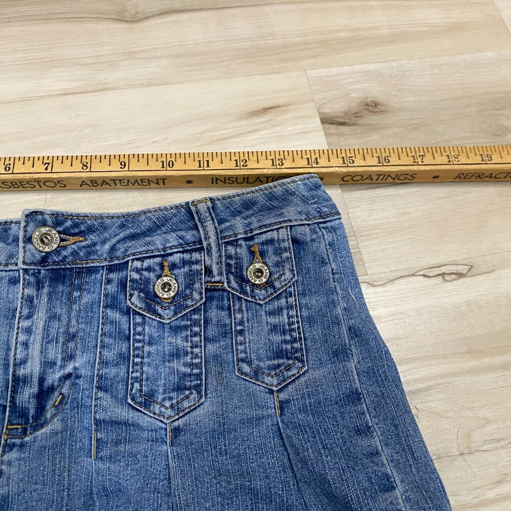 Angels Denim Pleated Mini Skirt Size 7 Y2K Low Rise Button Detail - Picture 10 of 10